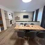 Family House Freeдом * Sinemorec