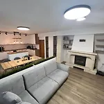 Villa Family House Freeдом *