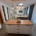 Villa Family House Freeдом Sinemoretz